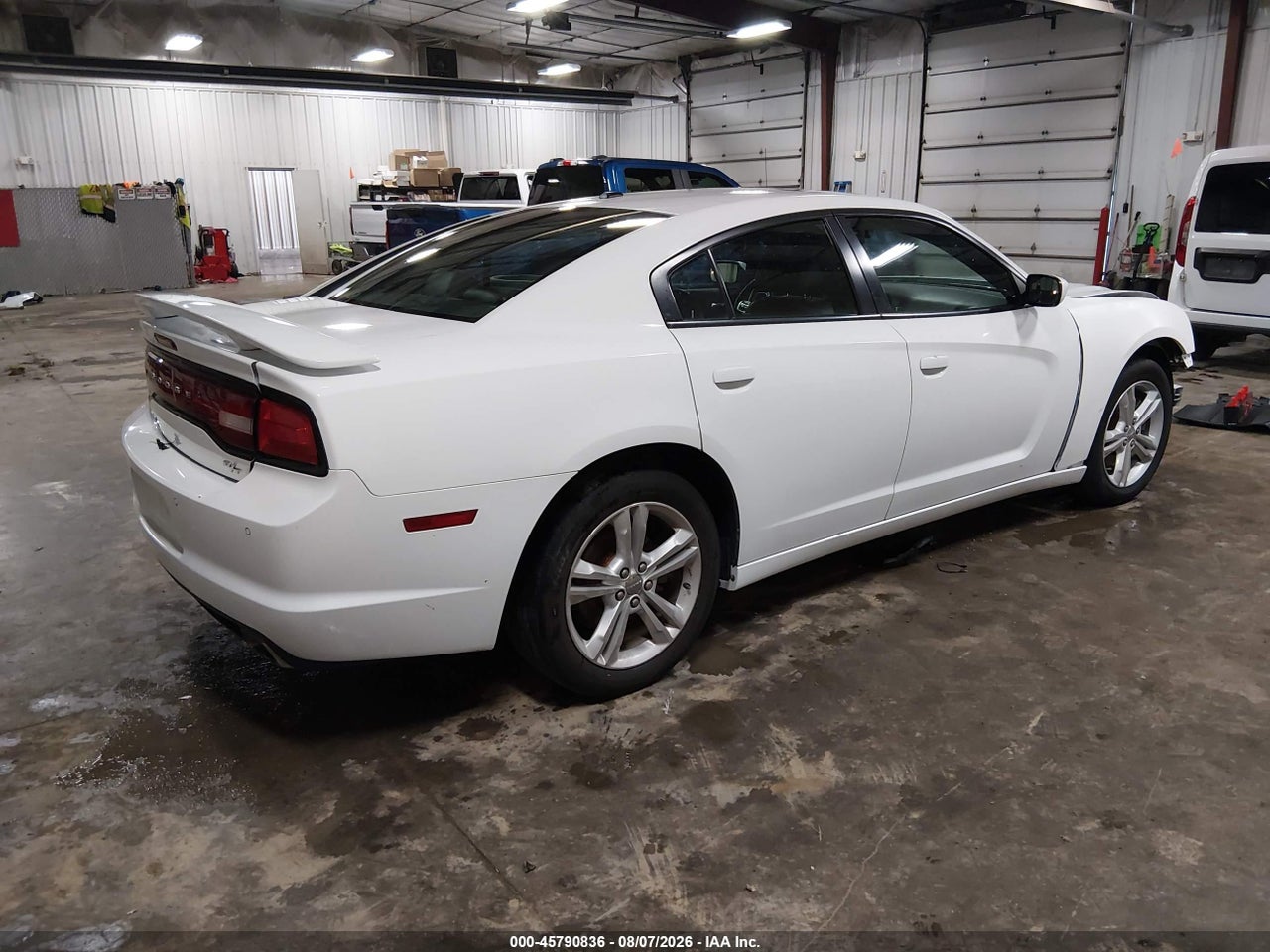 2011 DODGE CHARGER R/T · 4/11