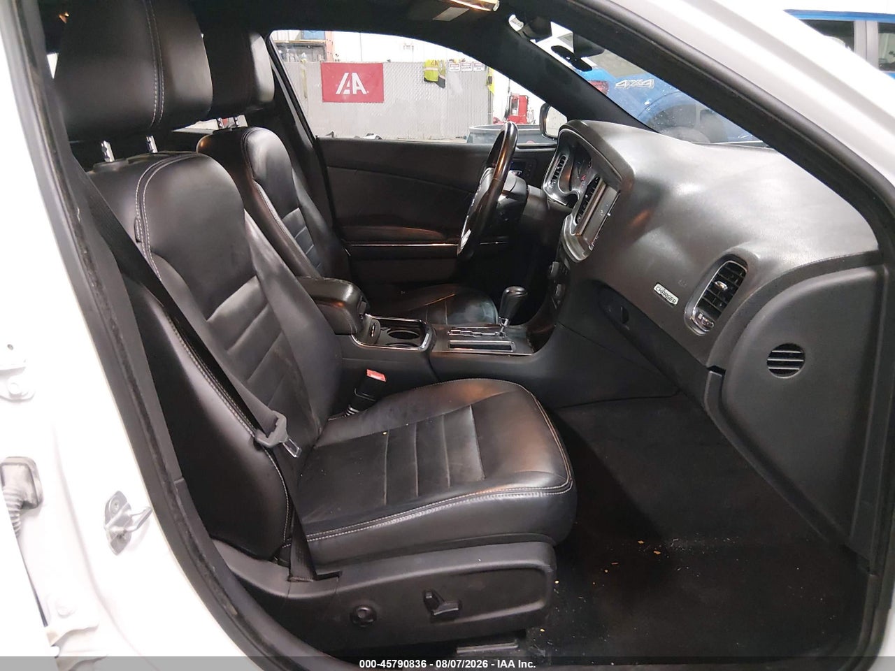 2011 DODGE CHARGER R/T · 5/11