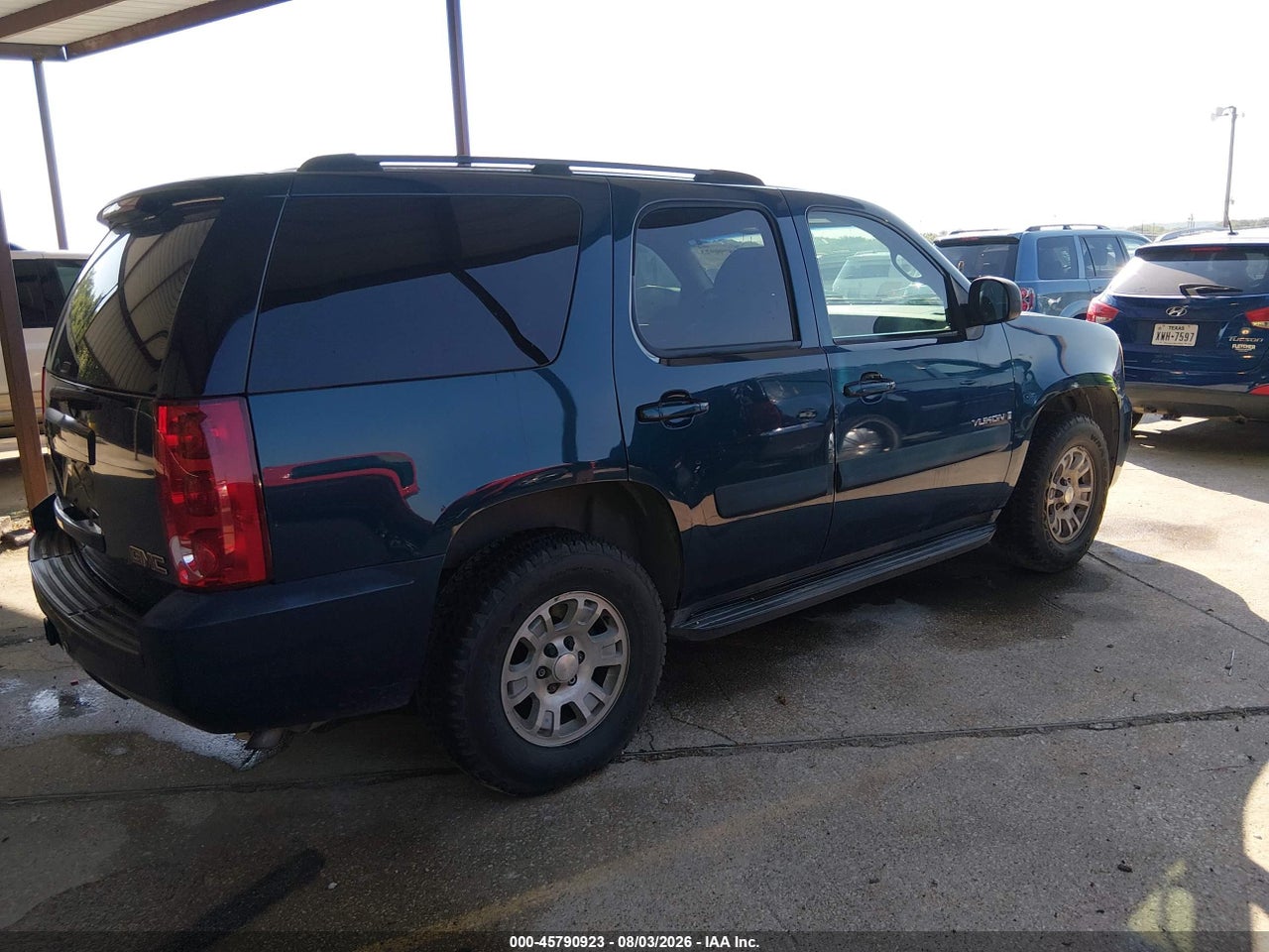 2007 GMC YUKON SLE · 4/11
