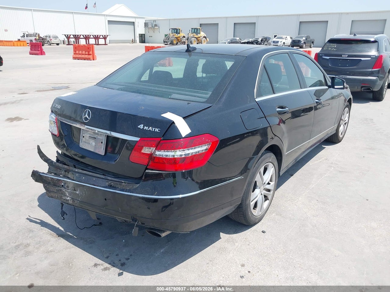 2011 MERCEDES-BENZ E 350 4MATIC · 4/11