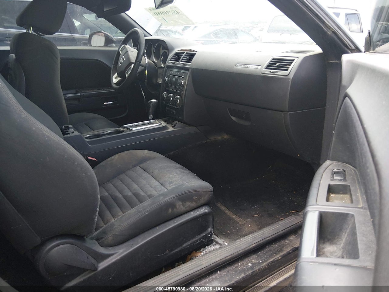 2013 DODGE CHALLENGER SXT · 5/11