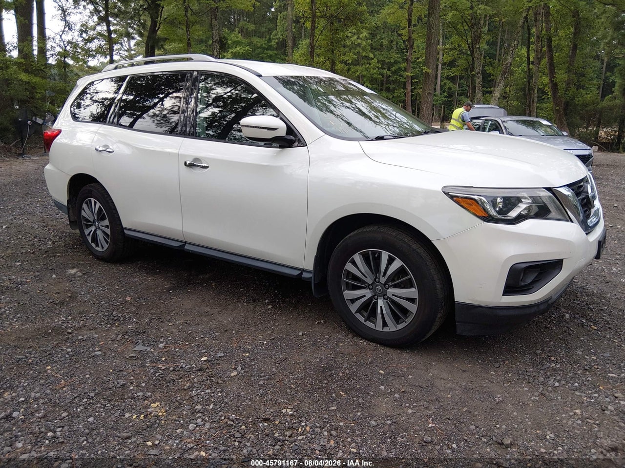 5N1DR2MM0HC****** · 2017 NISSAN PATHFINDER SV