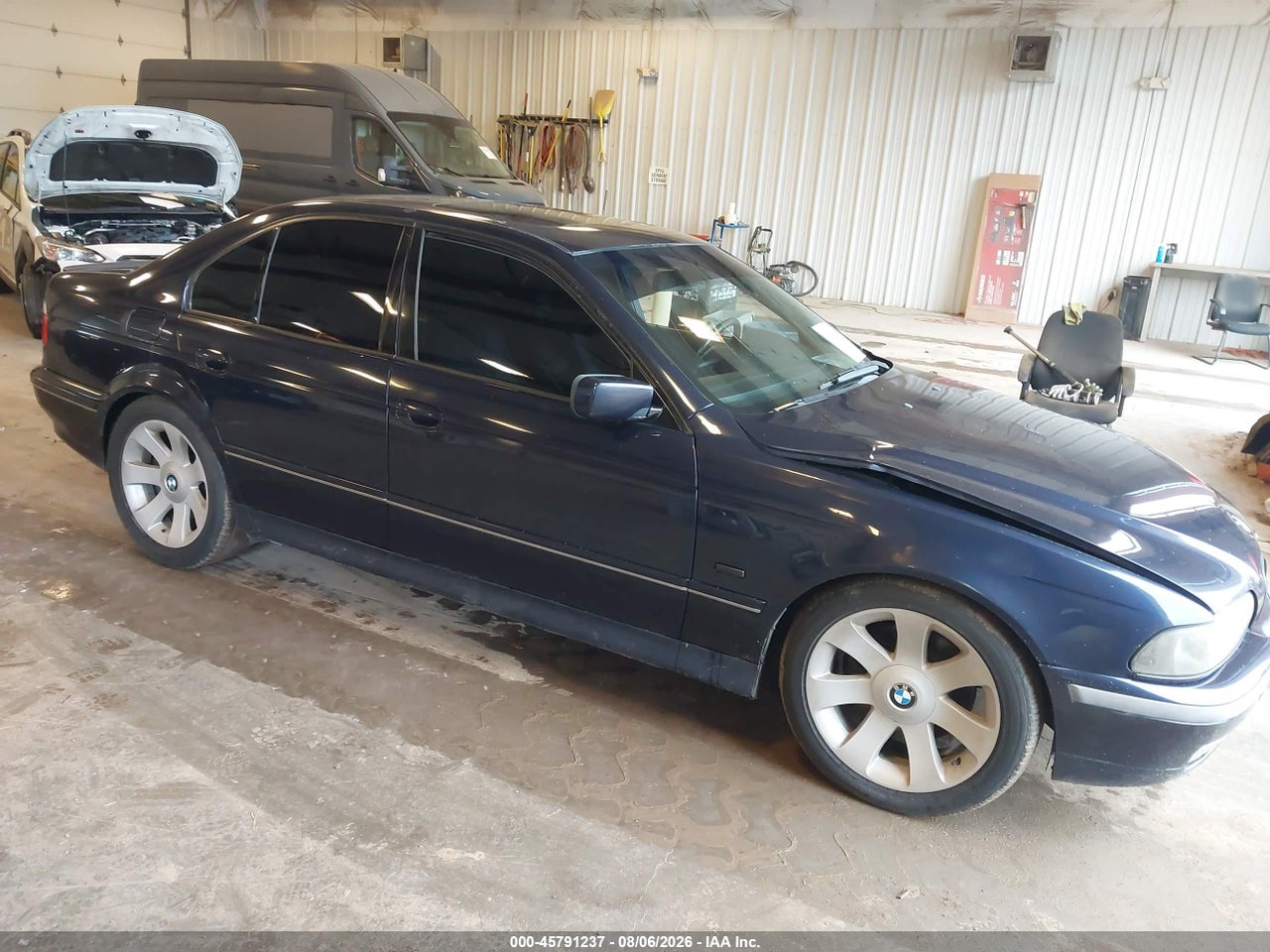 2001 BMW 540IA