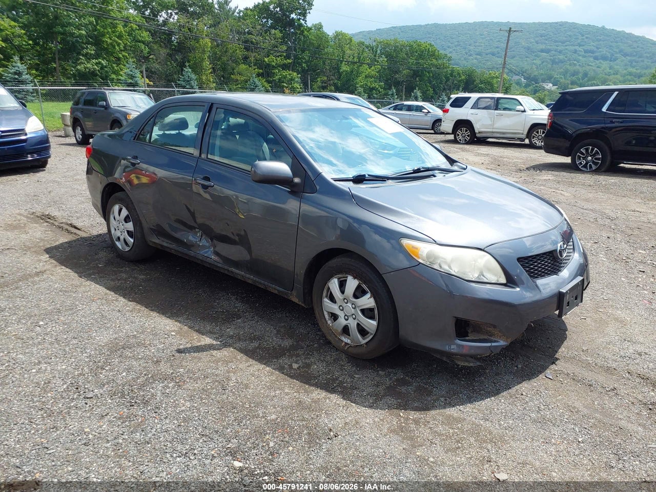 2T1BU4EE5AC****** · 2010 TOYOTA COROLLA LE