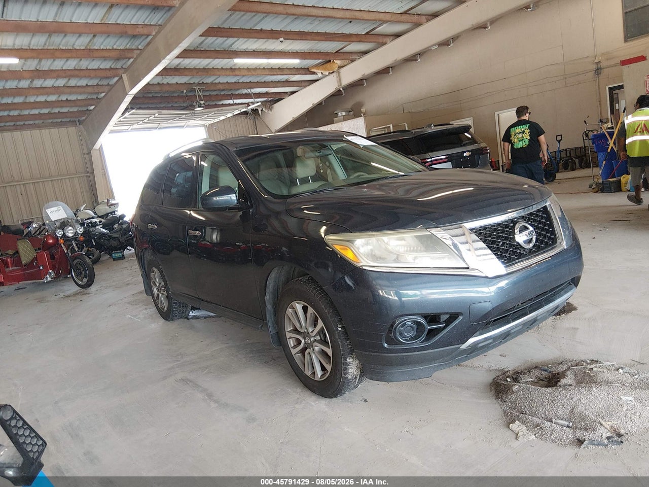5N1AR2MN6DC****** · 2013 NISSAN PATHFINDER SV