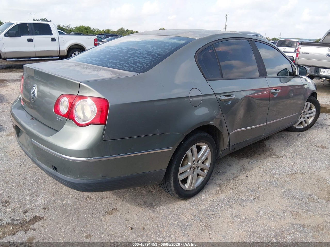 2007 VOLKSWAGEN PASSAT   · 4/11