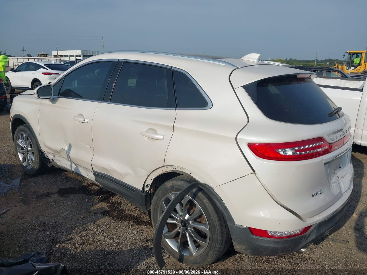 2019 LINCOLN MKC SELECT · 3/11