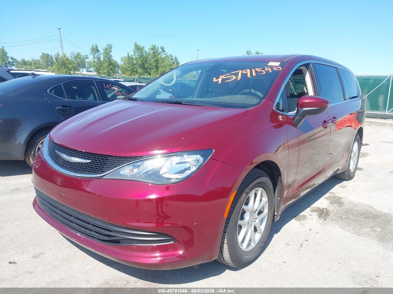 2017 CHRYSLER PACIFICA LX · 2/11