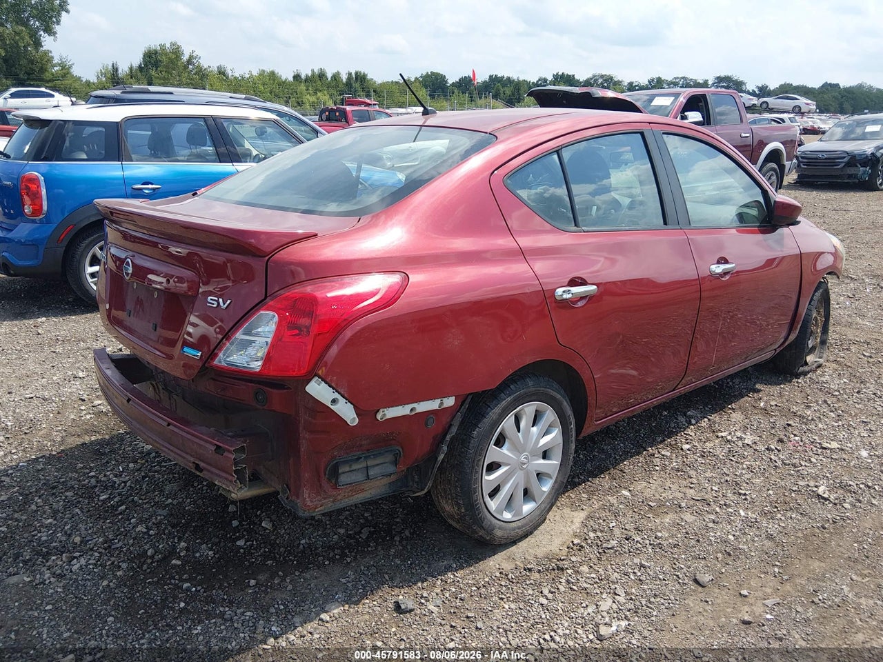 2016 NISSAN VERSA 1.6 S/1.6 S+/1.6 SL/1.6 SV · 4/11