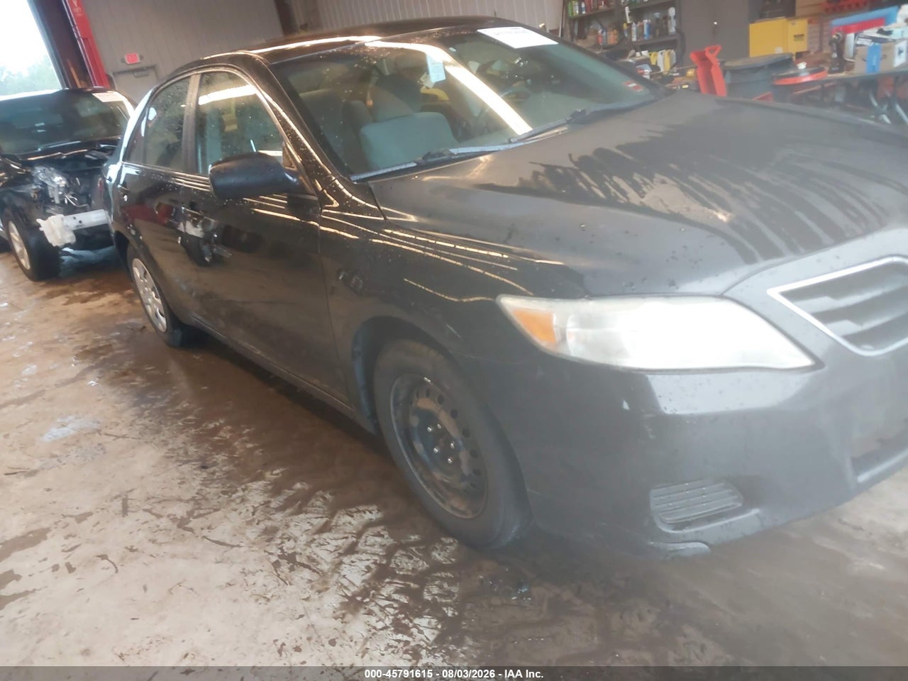 4T4BF3EK6AR****** · 2010 TOYOTA CAMRY LE