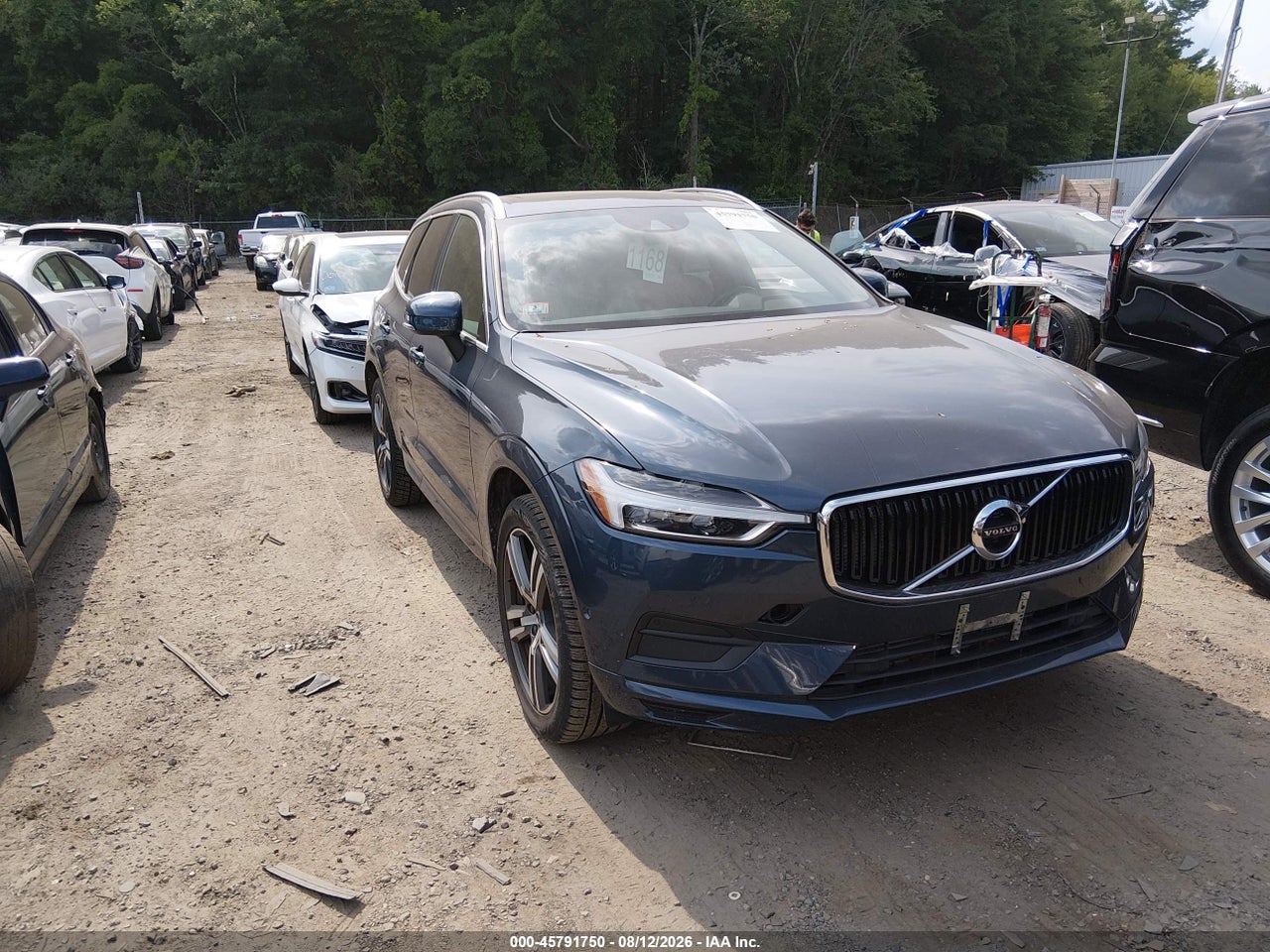 YV4A22RK4K1****** · 2019 VOLVO XC60 T6 MOMENTUM