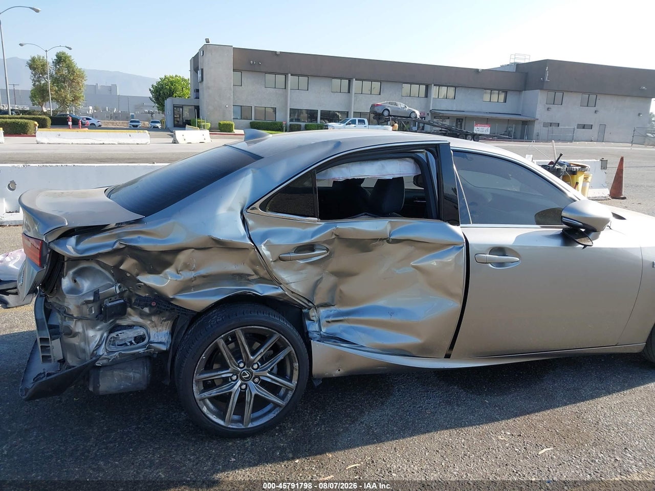 2015 LEXUS IS 250 · 6/10