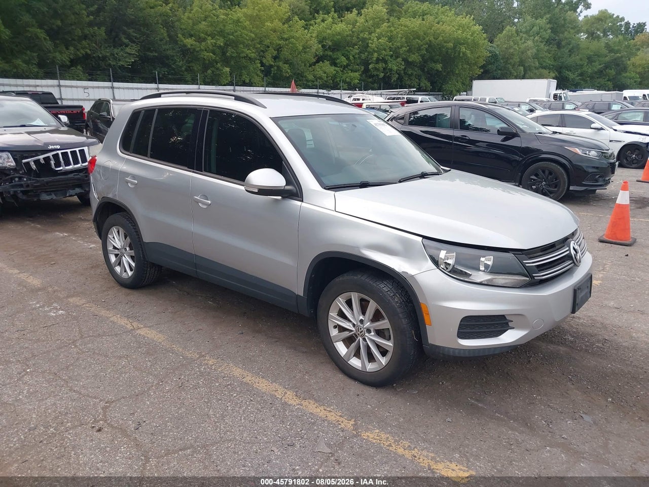 WVGAV7AX9HK****** · 2017 VOLKSWAGEN TIGUAN 2.0T/2.0T S