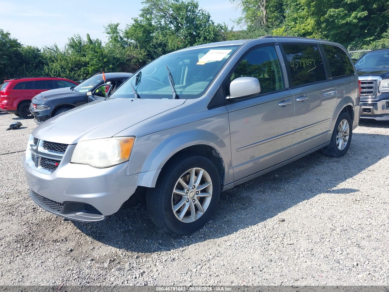 2015 DODGE GRAND CARAVAN SXT · 2/11