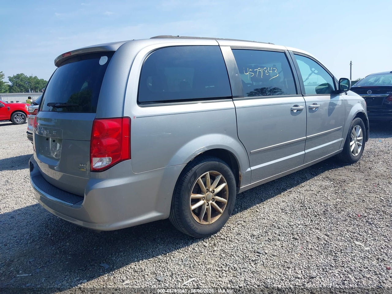 2015 DODGE GRAND CARAVAN SXT · 4/11