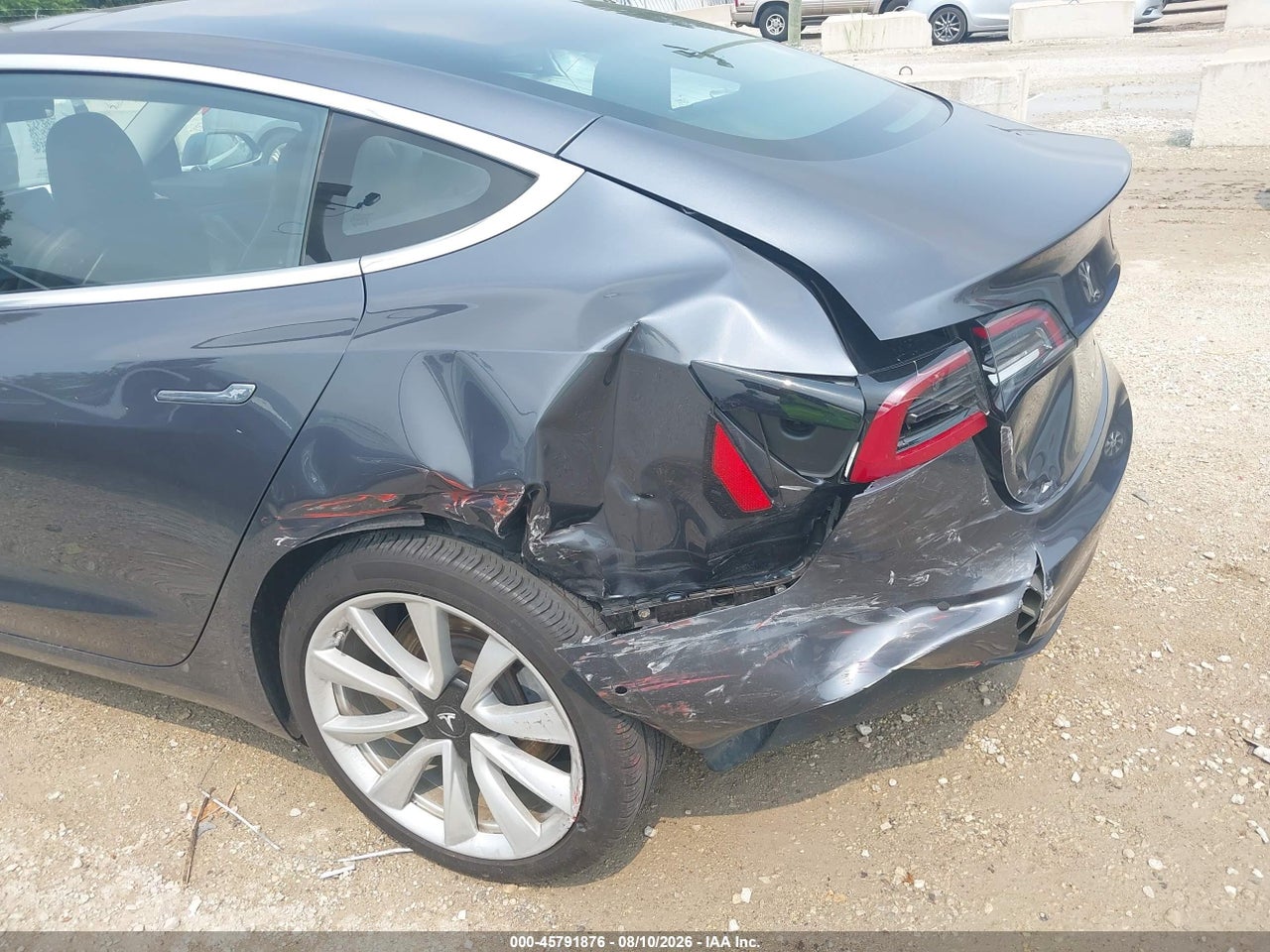 2018 TESLA MODEL 3 LONG RANGE/PERFORMANCE · 6/10