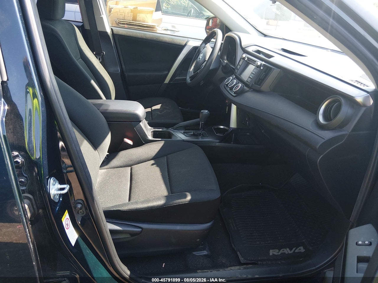 2017 TOYOTA RAV4 LE · 5/11