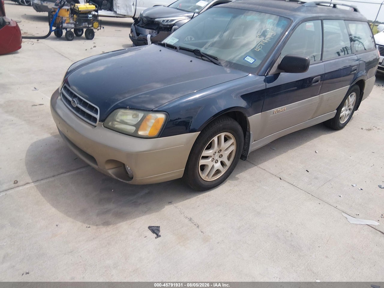 2002 SUBARU OUTBACK · 2/11