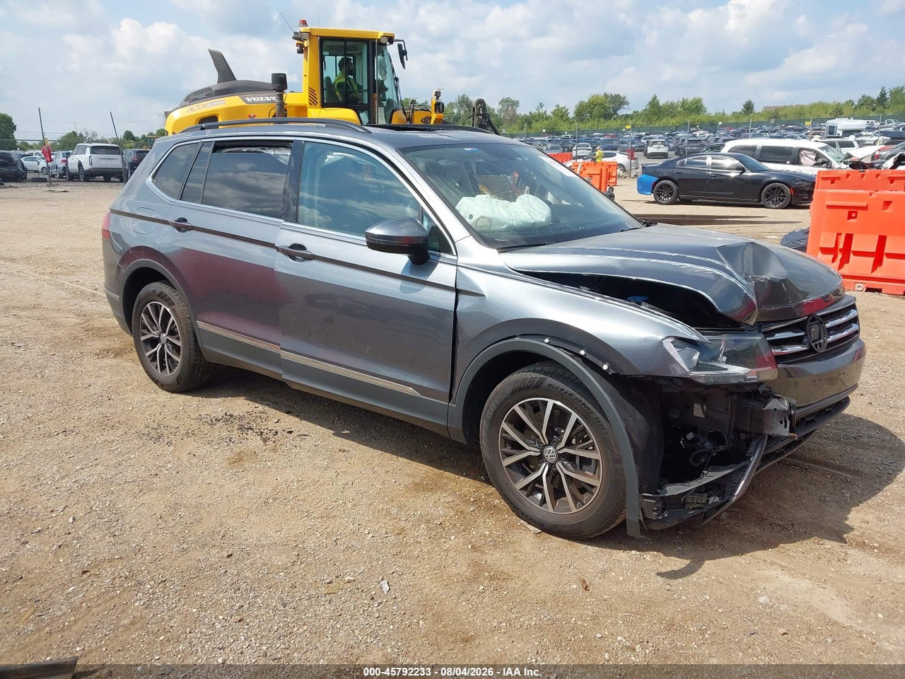 3VV2B7AX2MM****** · 2021 VOLKSWAGEN TIGUAN 2.0T SE/2.0T SE R-LINE BLACK/2.0T SEL