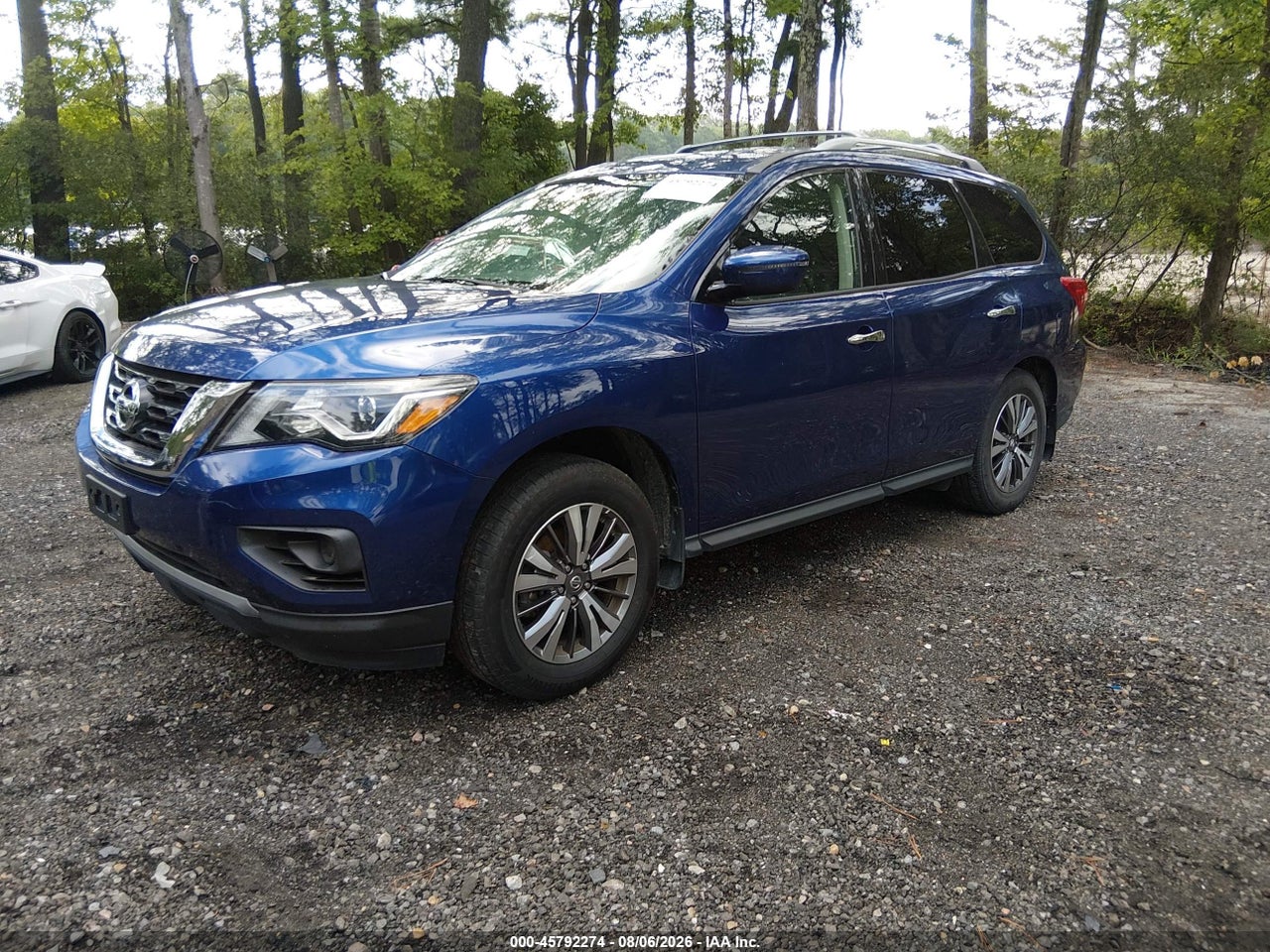 2020 NISSAN PATHFINDER S 4WD · 2/11