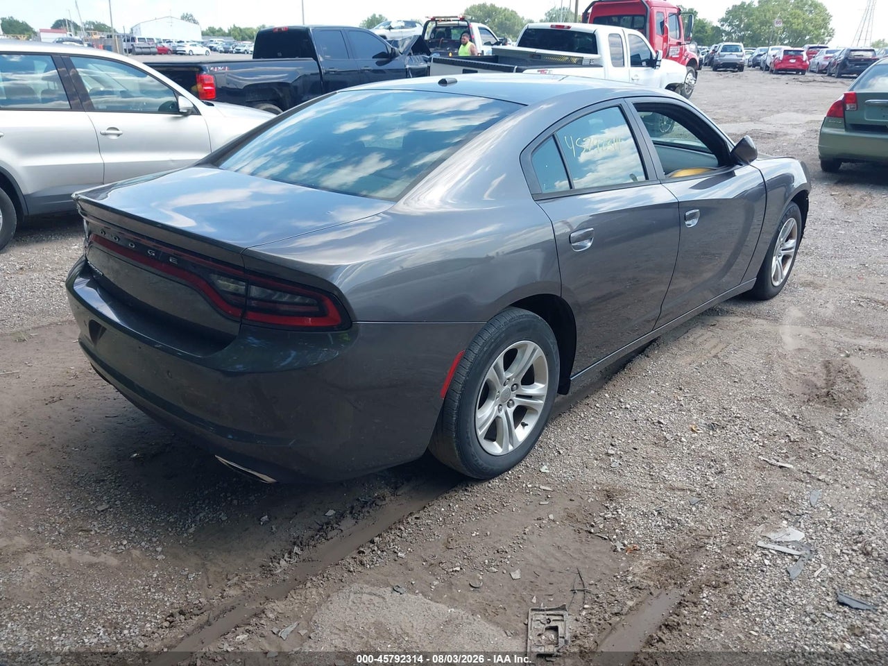 2015 DODGE CHARGER SE · 4/11