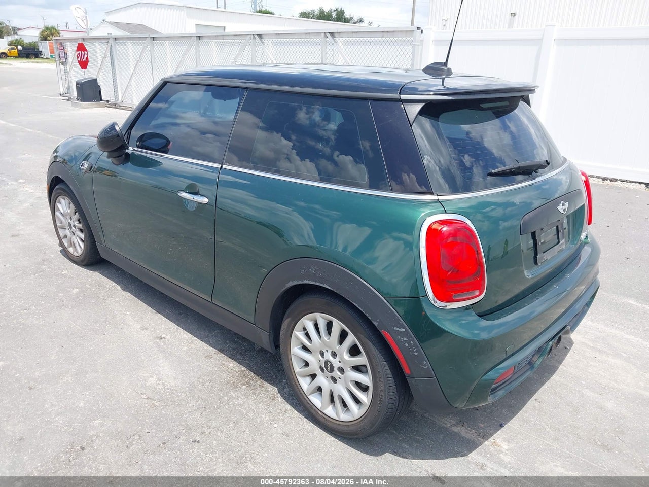 2015 MINI HARDTOP COOPER S · 3/11