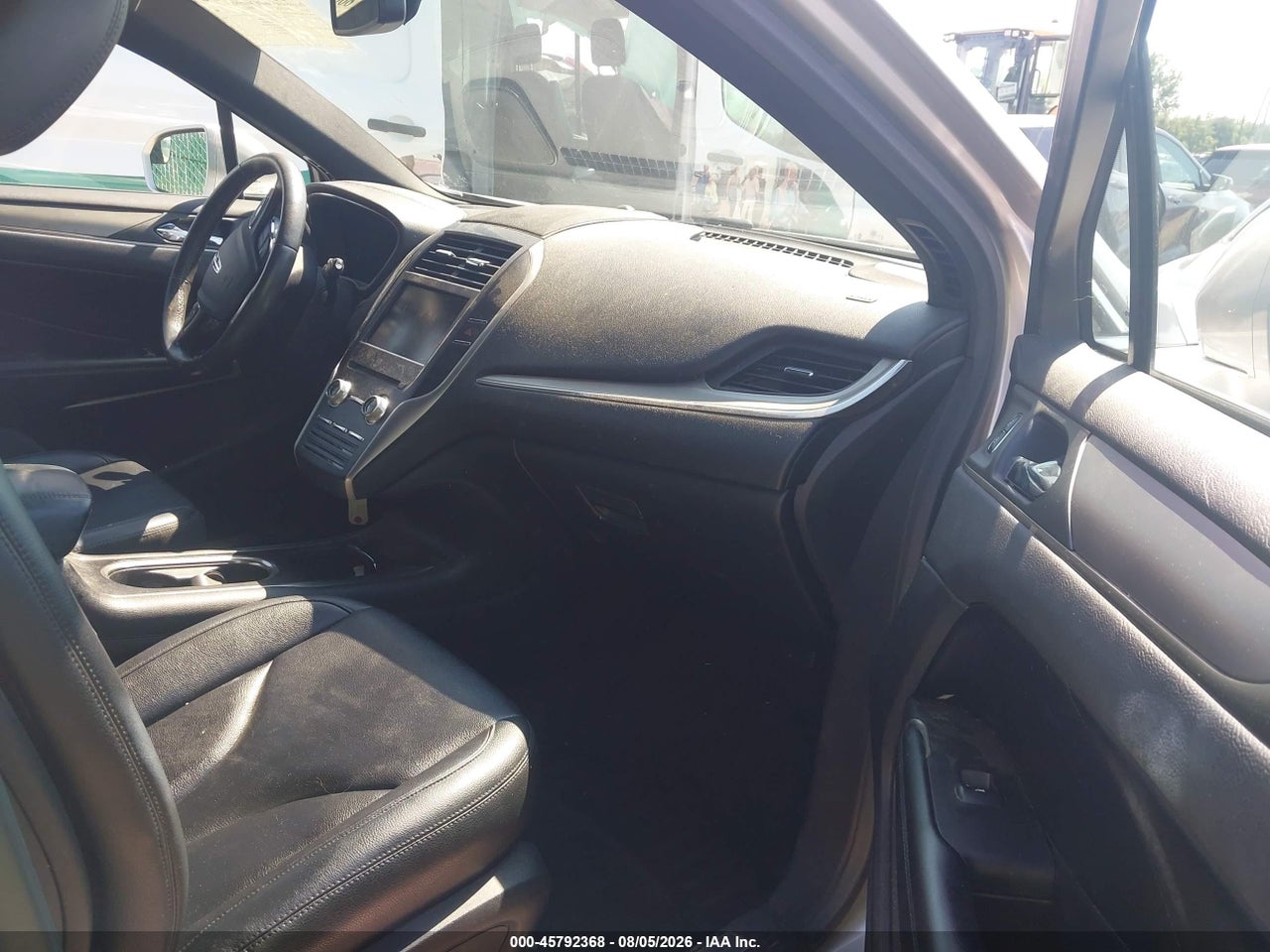 2015 LINCOLN MKC   · 5/11