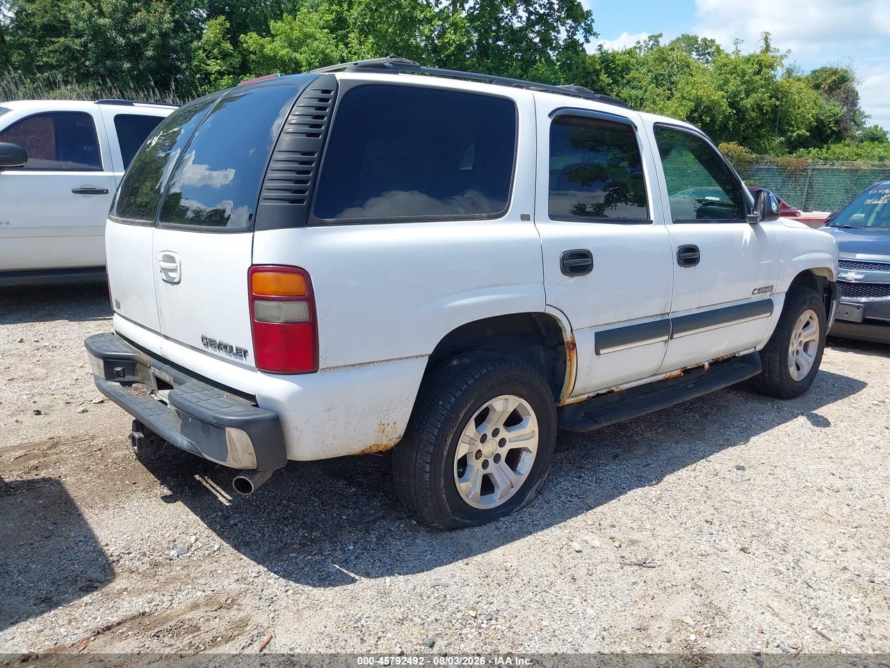 2002 CHEVROLET TAHOE LS · 4/11
