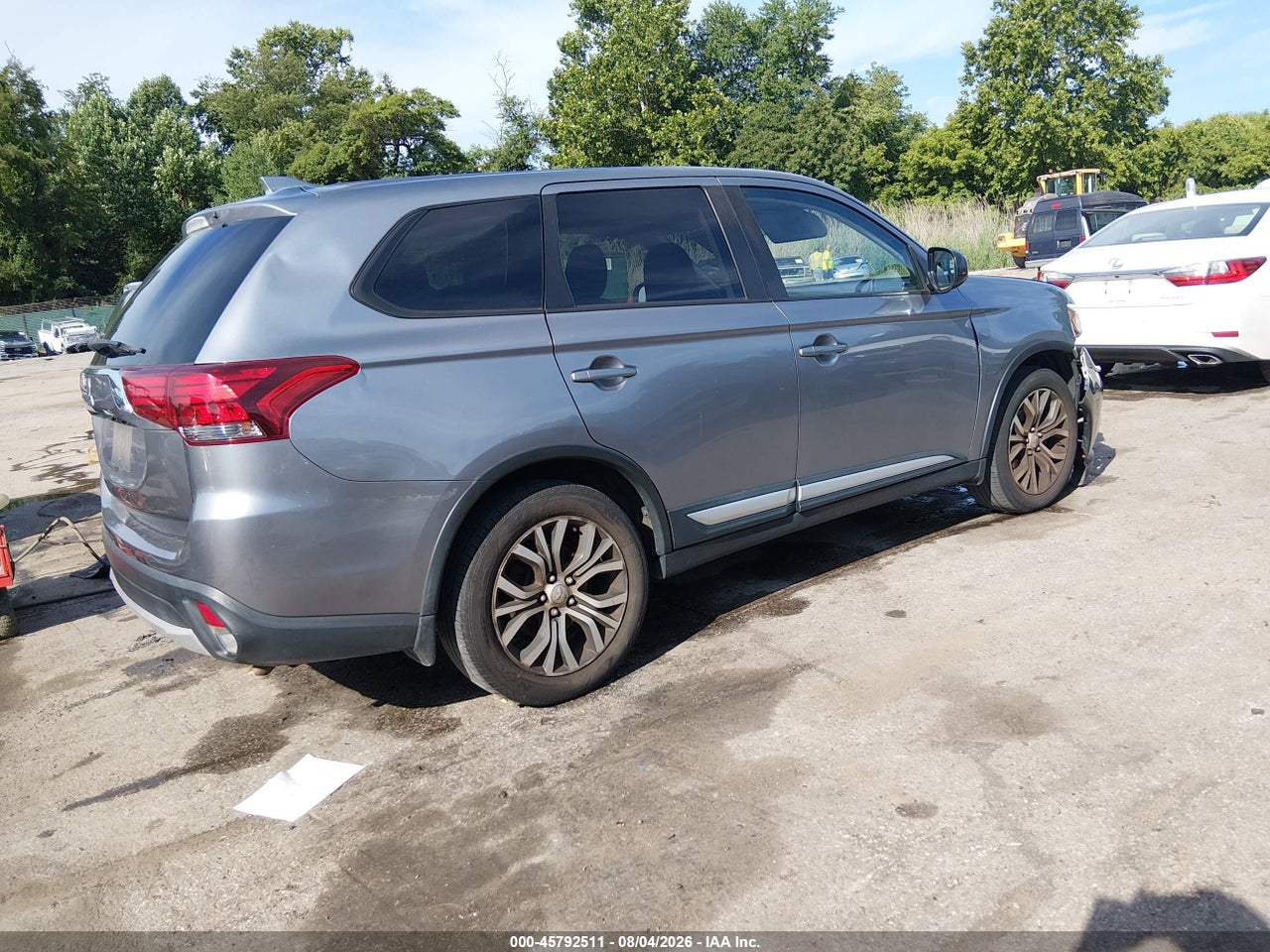 2018 MITSUBISHI OUTLANDER ES · 4/11