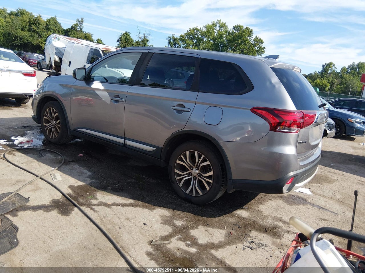 2018 MITSUBISHI OUTLANDER ES · 3/11