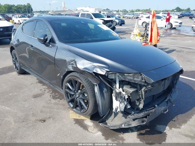 JM1BPANM8K1****** · 2019 MAZDA MAZDA3 PREMIUM PACKAGE