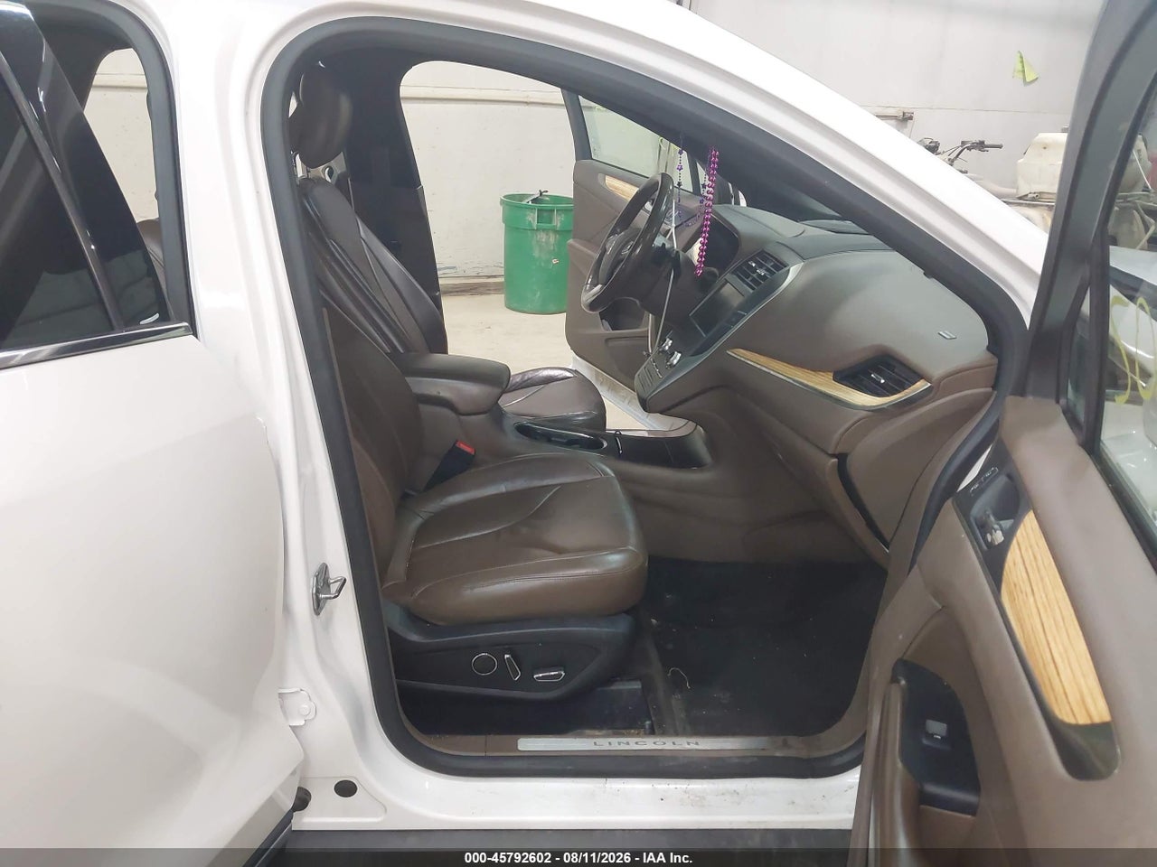 2015 LINCOLN MKC · 5/11
