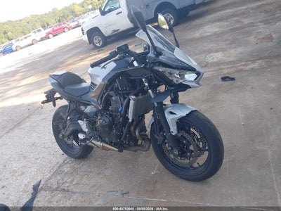 ML5EXEP15TD****** · 2026 KAWASAKI EX650 P