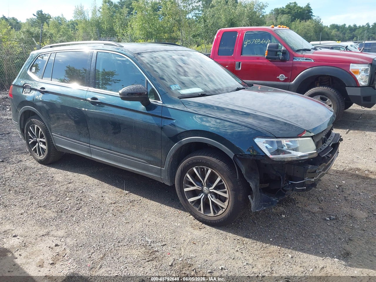 3VV2B7AX6KM****** · 2019 VOLKSWAGEN TIGUAN 2.0T SE/2.0T SEL/2.0T SEL R-LINE/2.0T SEL R-LINE BLACK