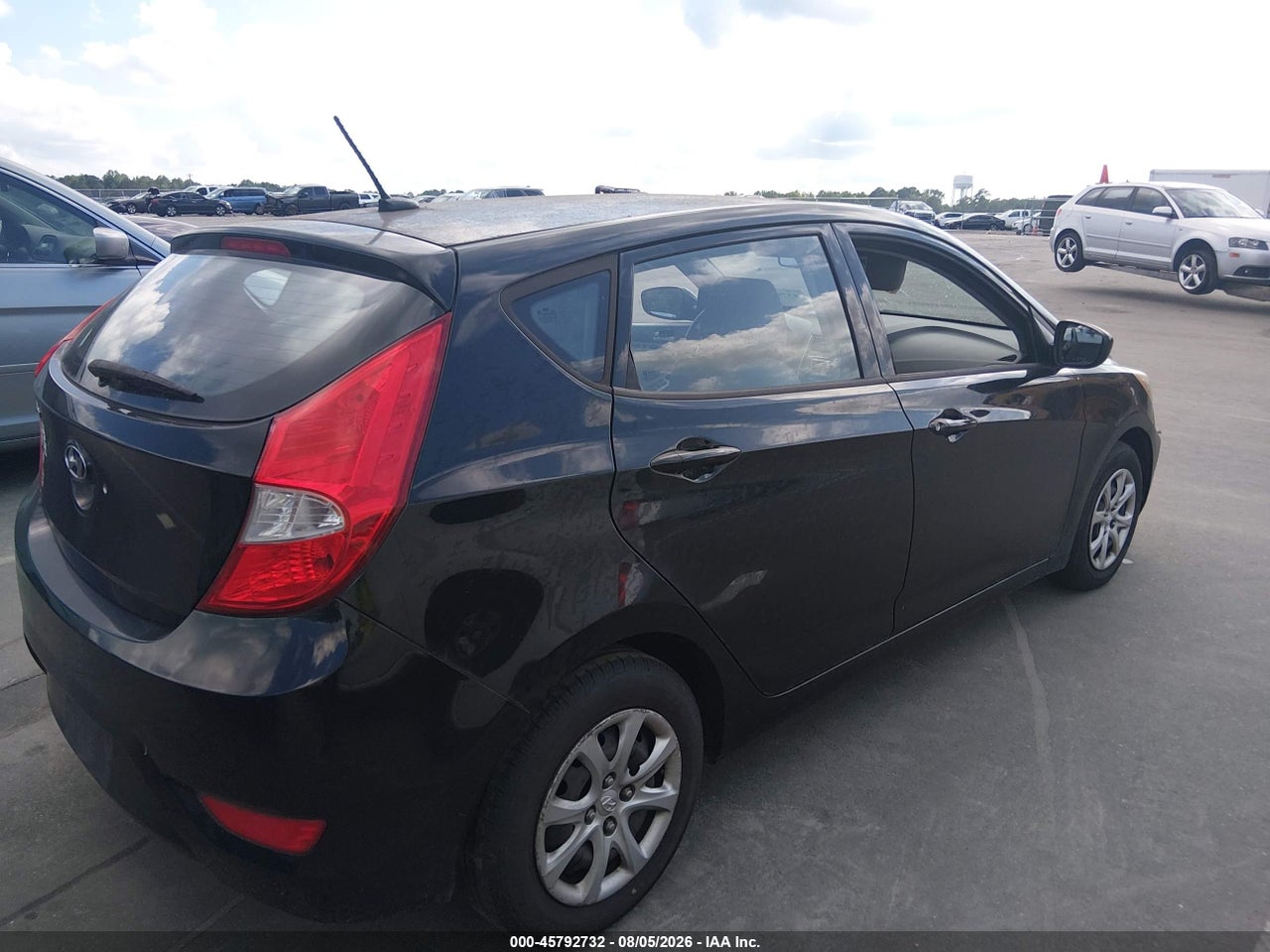 2012 HYUNDAI ACCENT GS · 4/11