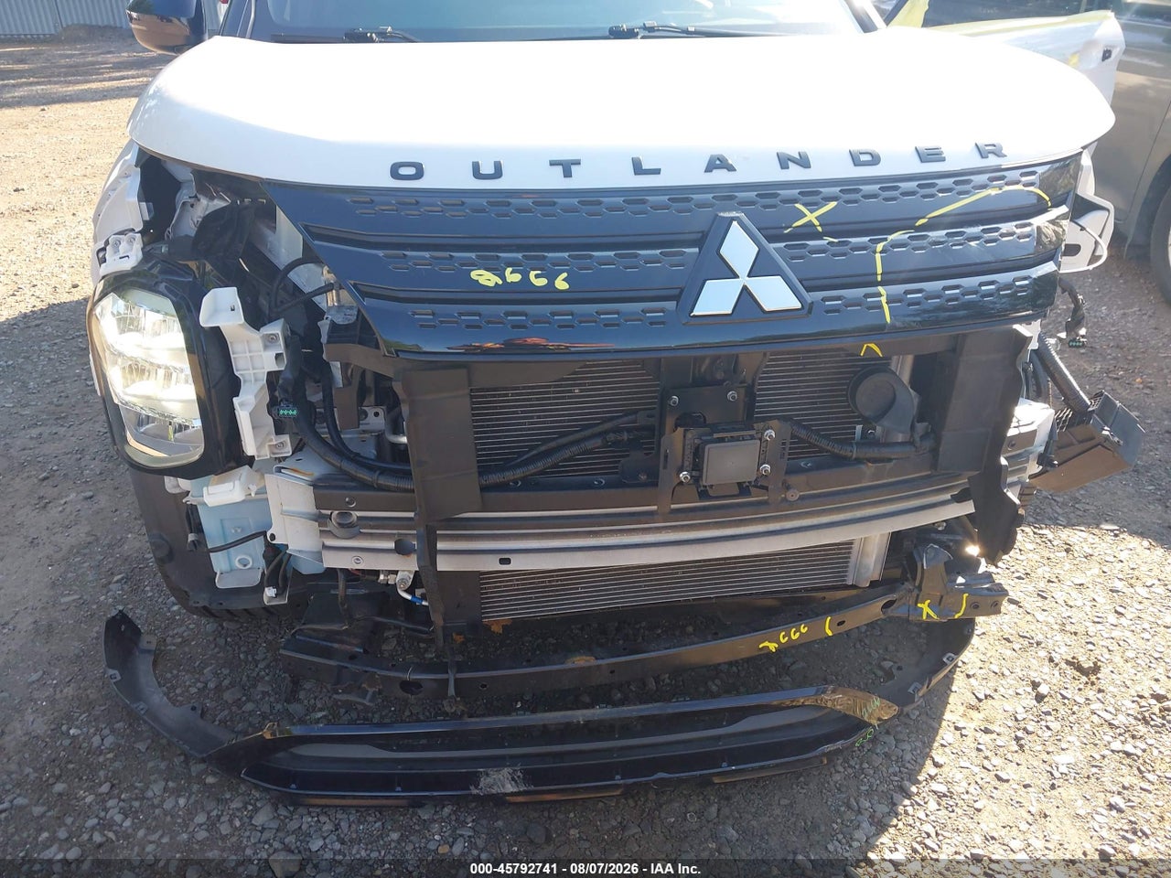 2022 MITSUBISHI OUTLANDER BLACK EDITION 2WD/SE 2.5 2WD/SE LAUNCH EDITION 2WD · 6/11
