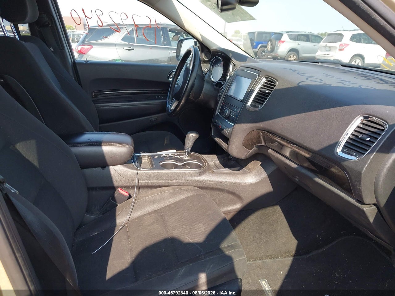 2011 DODGE DURANGO CREW · 5/11