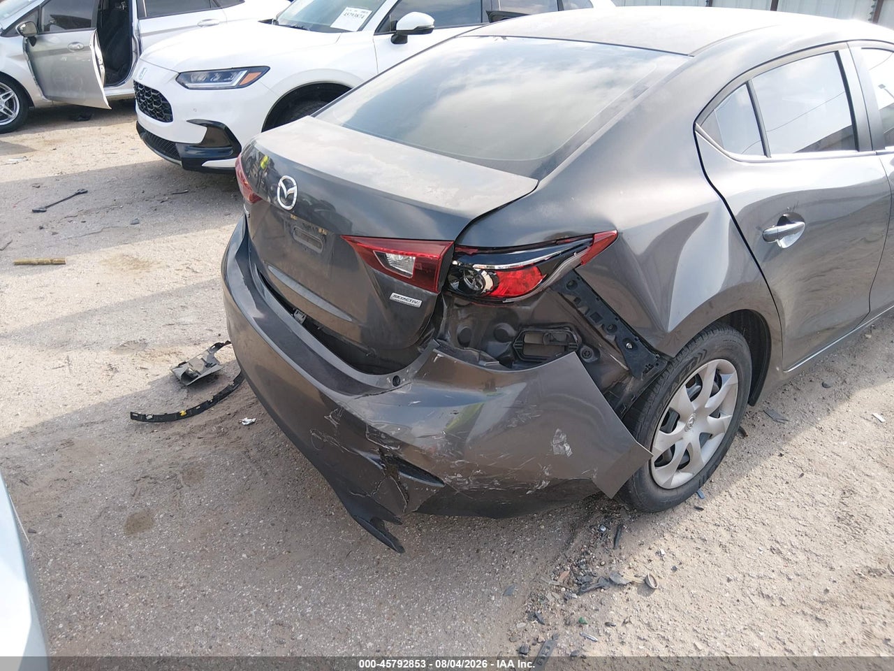 2014 MAZDA MAZDA3 I SPORT · 6/11