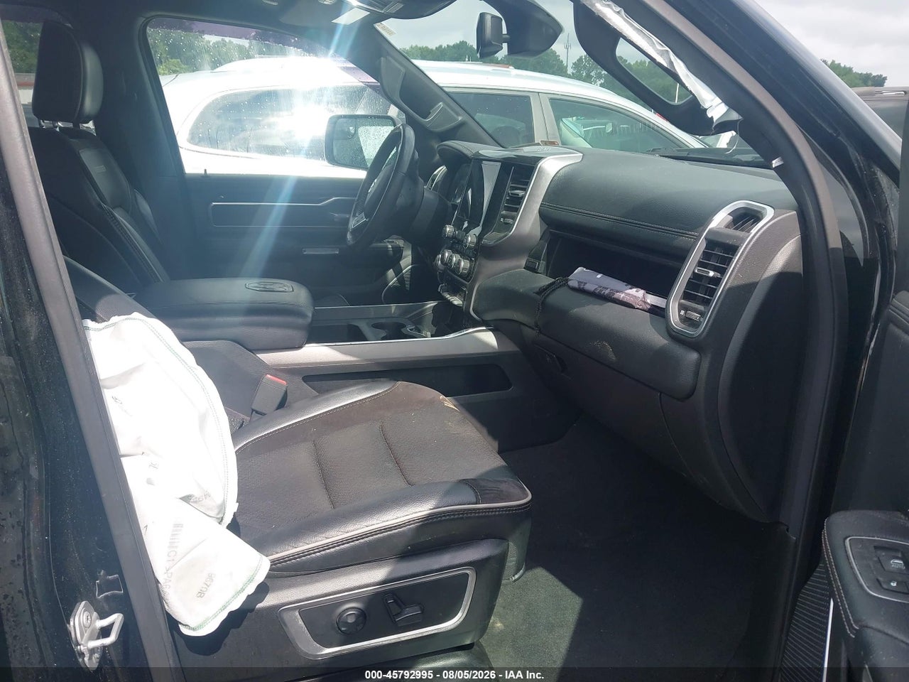 2020 RAM 1500   · 5/11