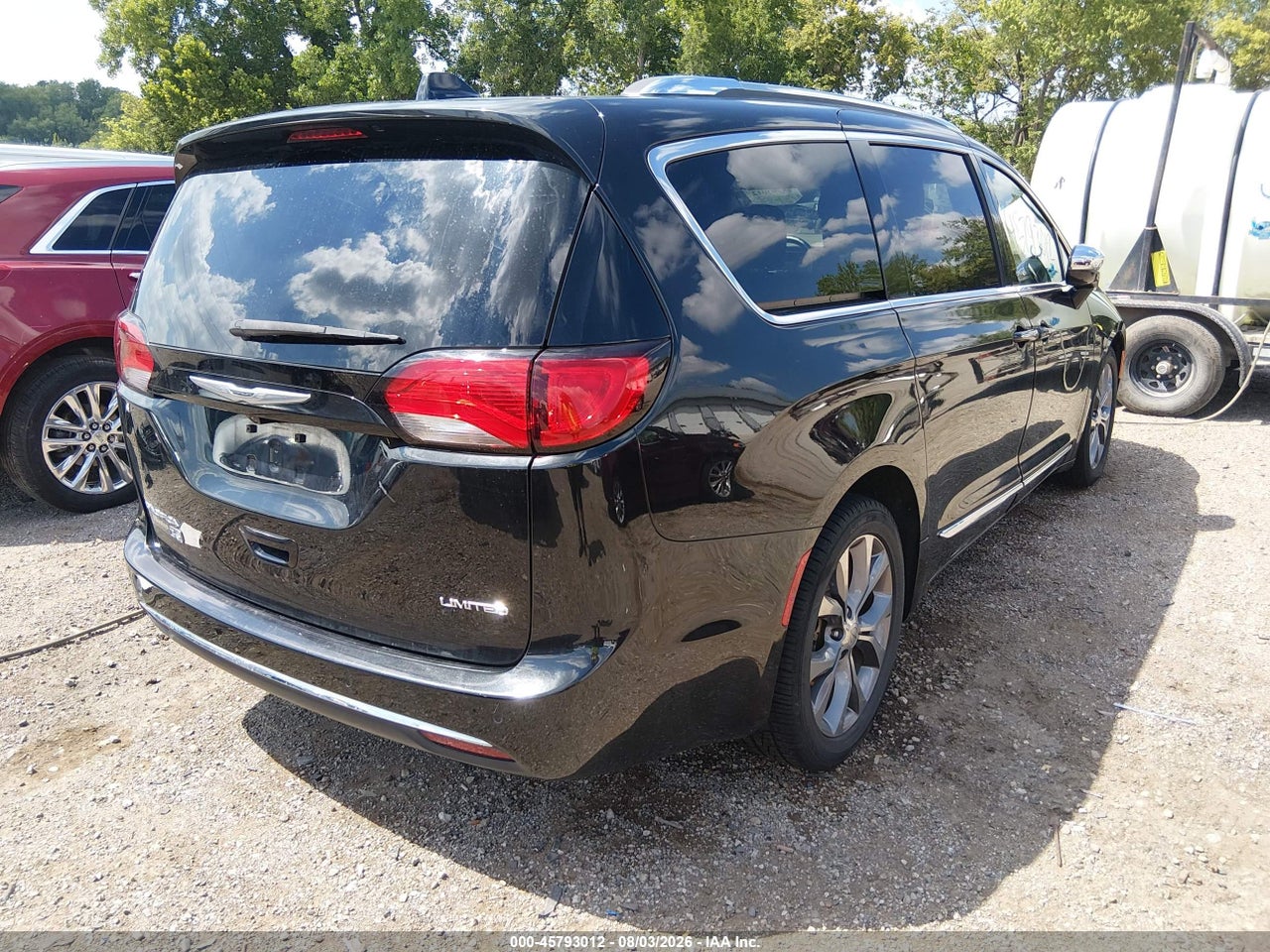 2020 CHRYSLER PACIFICA 35TH ANNIVERSARY LIMITED · 4/11