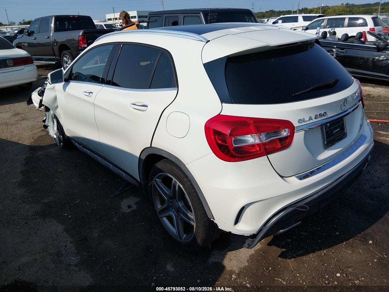 2017 MERCEDES-BENZ GLA 250 4MATIC · 3/11