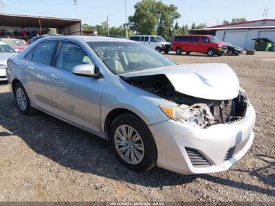 4T1BF1FK7EU****** · 2014 TOYOTA CAMRY LE