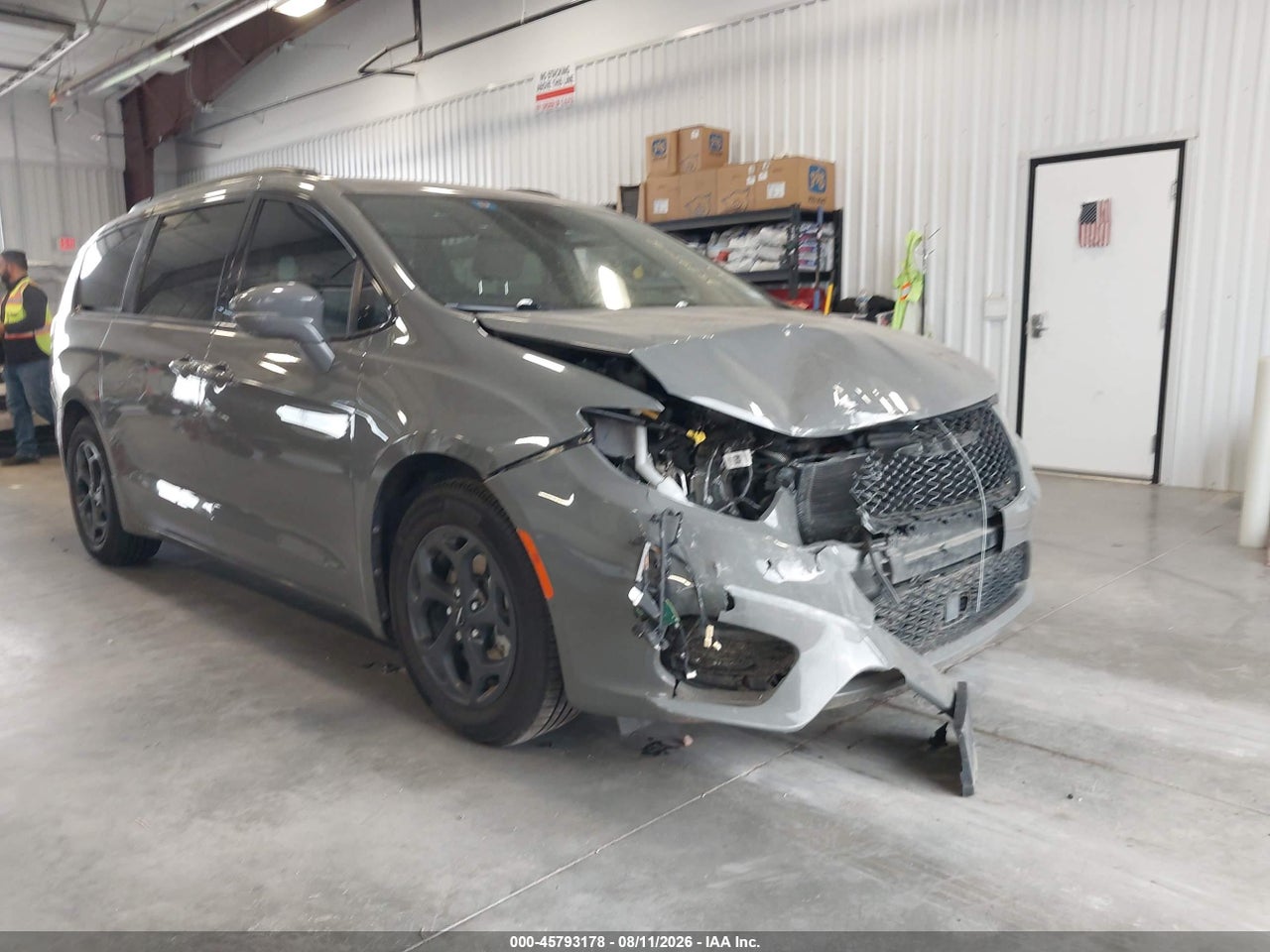 2C4RC1L72MR****** · 2021 CHRYSLER PACIFICA HYBRID TOURING L