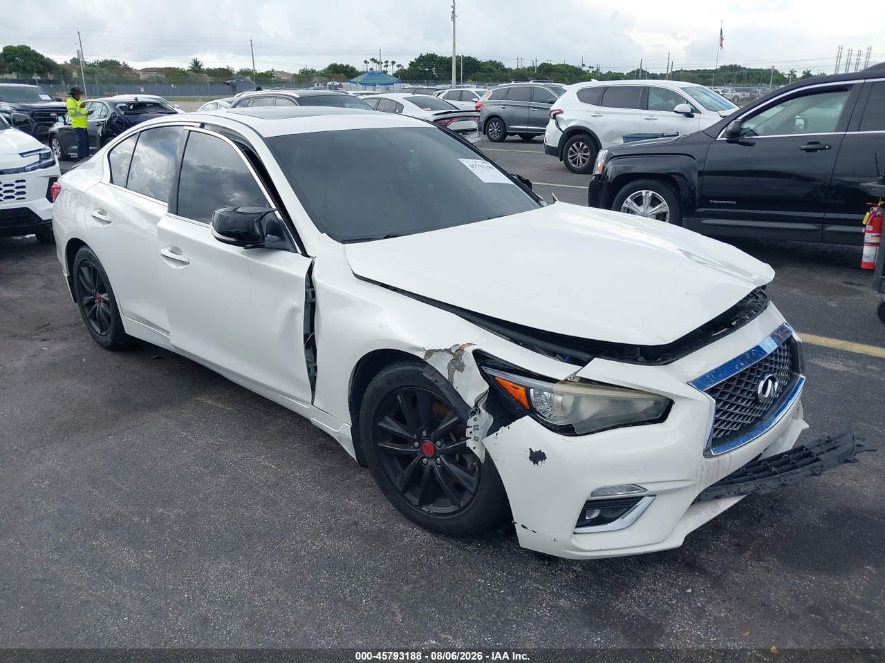 JN1BV7ARXEM****** · 2014 INFINITI Q50 PREMIUM