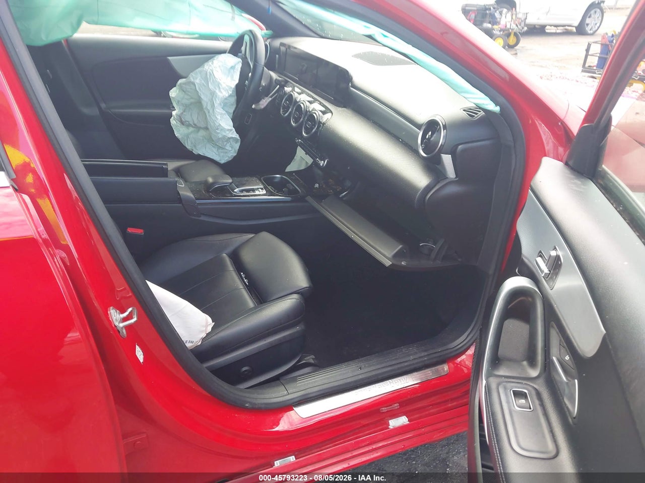 2019 MERCEDES-BENZ A 220 · 5/10