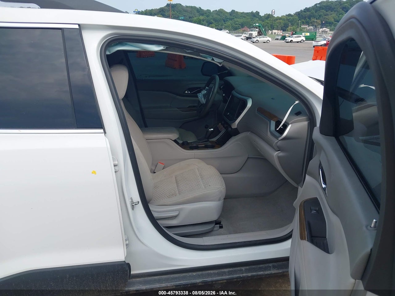 1GKKNSLA4JZ****** · 2018 GMC ACADIA SLE-2 · 5/11