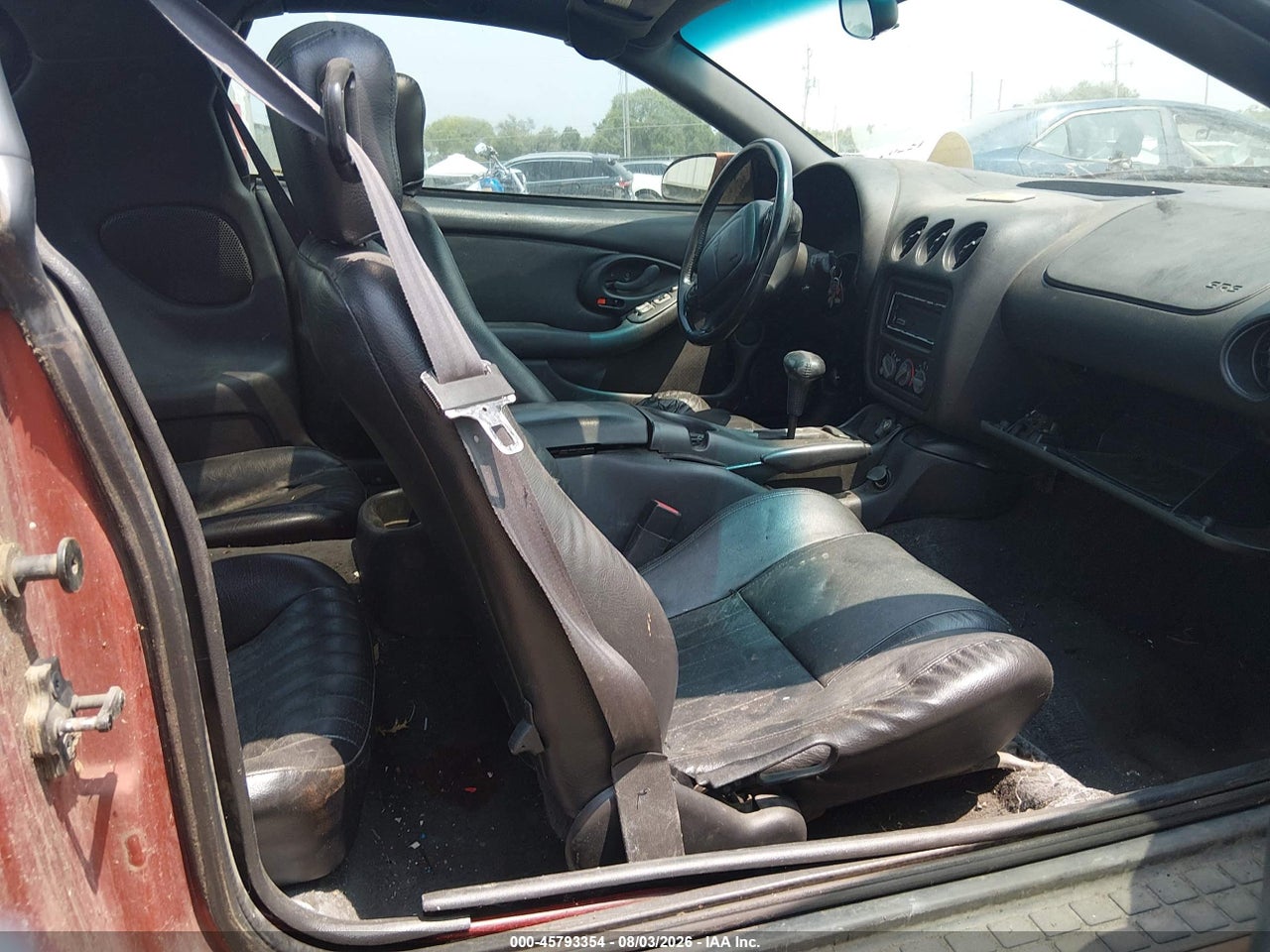 2002 PONTIAC FIREBIRD   · 5/11