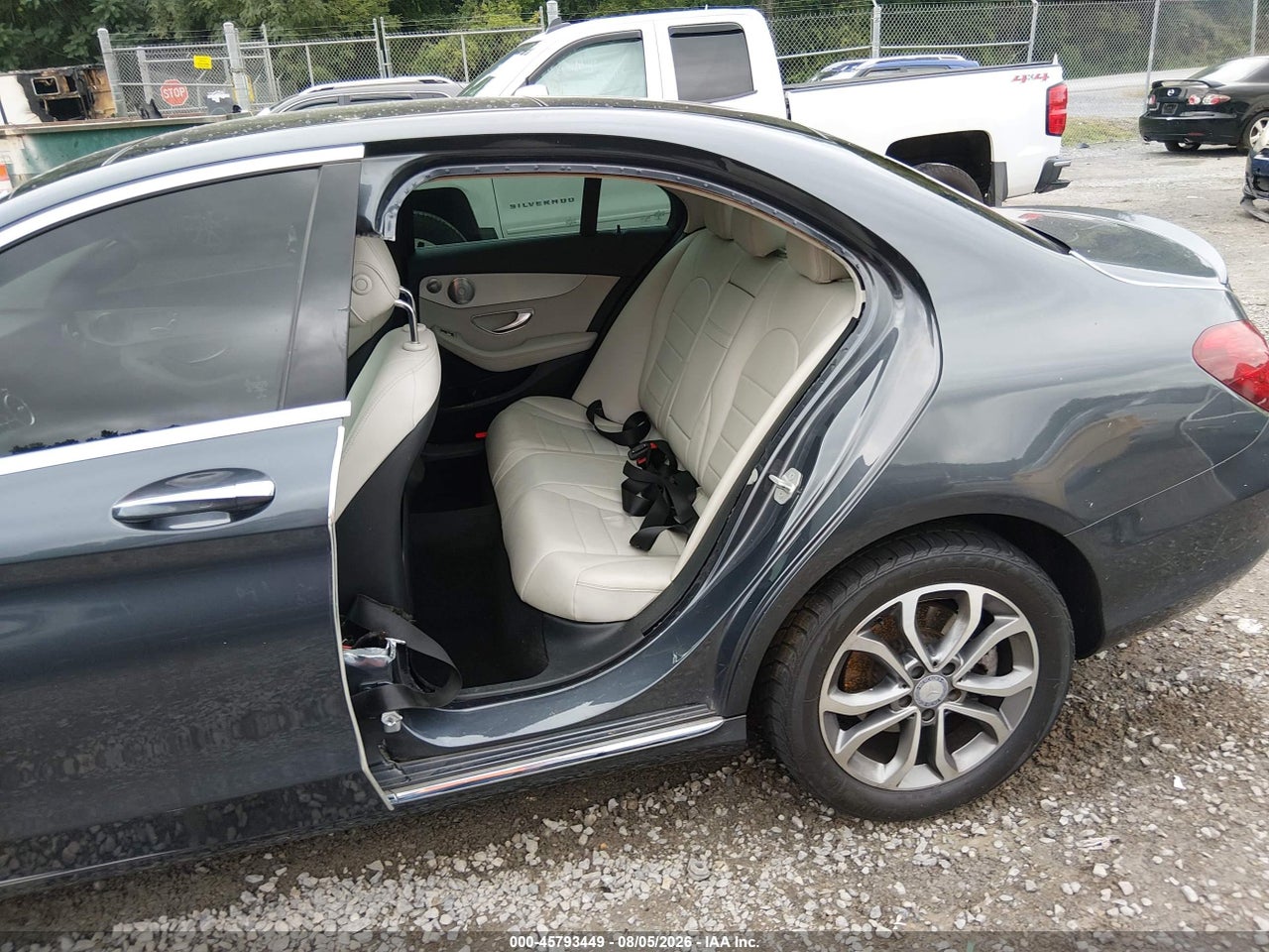 2016 MERCEDES-BENZ C 300 4MATIC · 6/11
