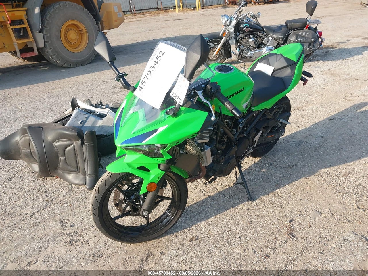 2026 KAWASAKI EX500 A/B · 2/11