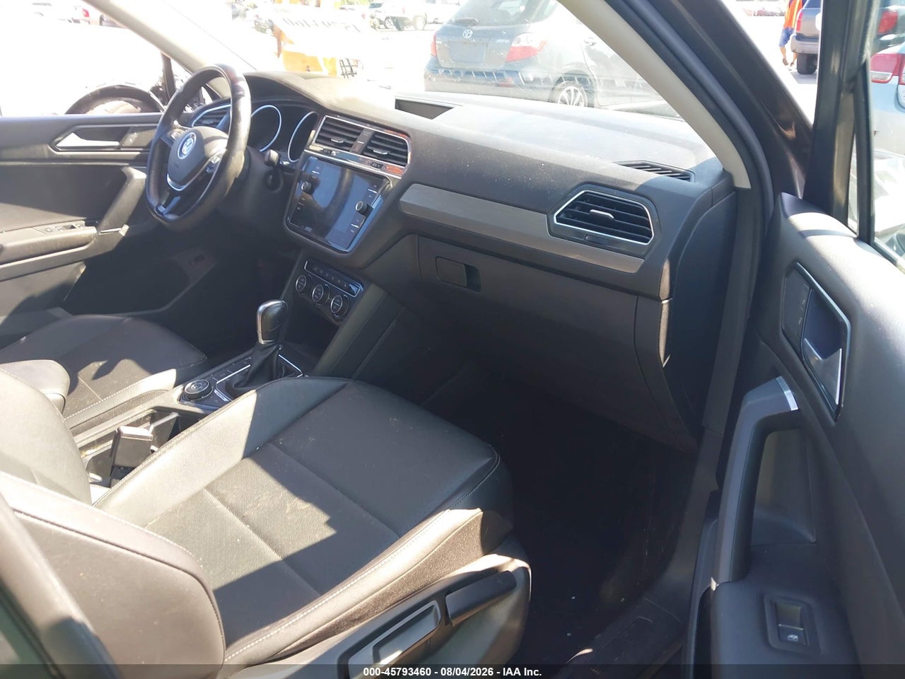 2018 VOLKSWAGEN TIGUAN   · 5/10